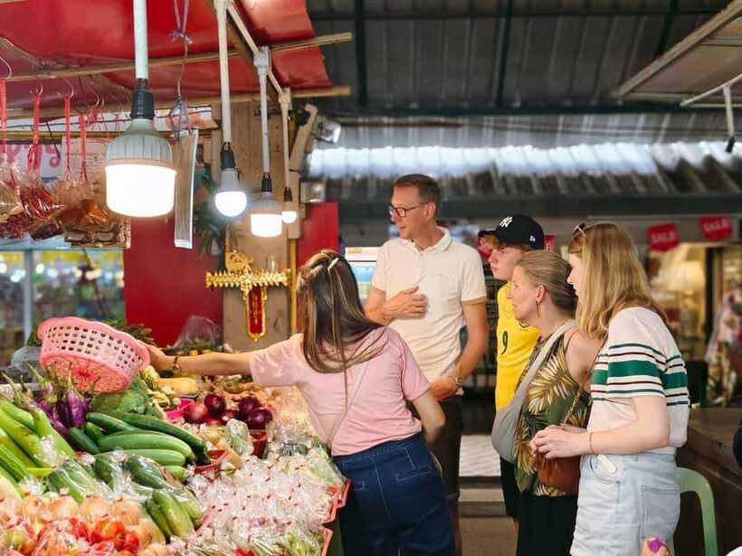 Chiang Mai: Traditional Thai Cooking Class with Market Tour - Transport and timing: the practical tradeoff