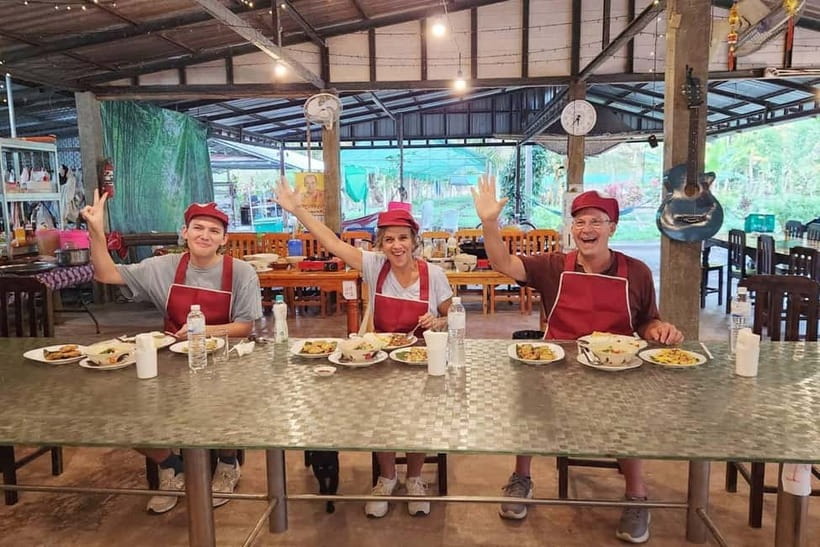 Chiang Rai:Lanna Home Cooking Class at Give Green Farm House - Choosing your Thai cooking theme