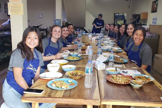Choose 5 Dishes: Half-Day Cooking Class in Sukhumvit with Market Tour - The air-conditioned kitchen makes a hot day easier
