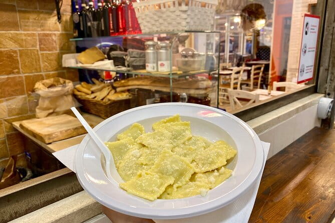 Cooking Class and Lunch at a Tuscan Farmhouse with Local Market Tour from Florence - Who should book this experience?