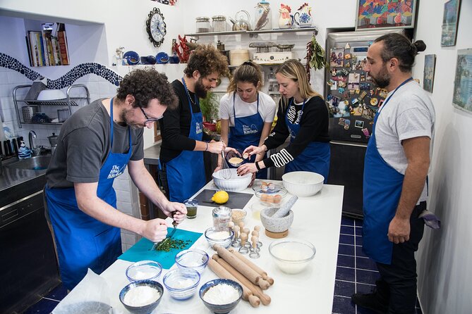 Cooking Class and Wine Pairing in Capri - What happens during the three-hour class