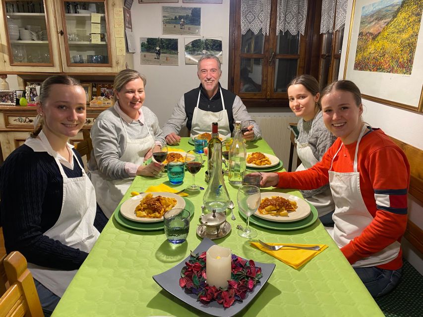 Cooking class at Villa Toscana near Cortona - A family kitchen above the Val di Chiana