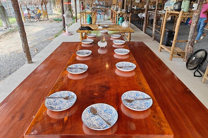 Cooking Class by Samui Native Instructor Geng and O Family - Why the coconut-grating step matters
