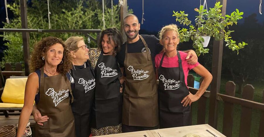 Cooking class, dinner and wine tasting in Lecce (Corigliano) - A pasta class that feels like dinner with friends