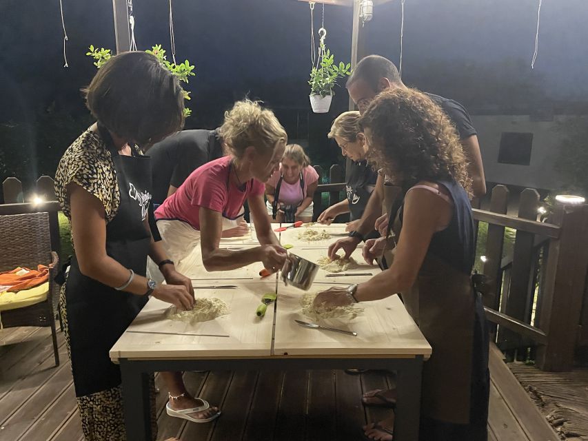 Cooking class, dinner and wine tasting in Lecce (Corigliano) - Learning orecchiette and macaroni with Enza