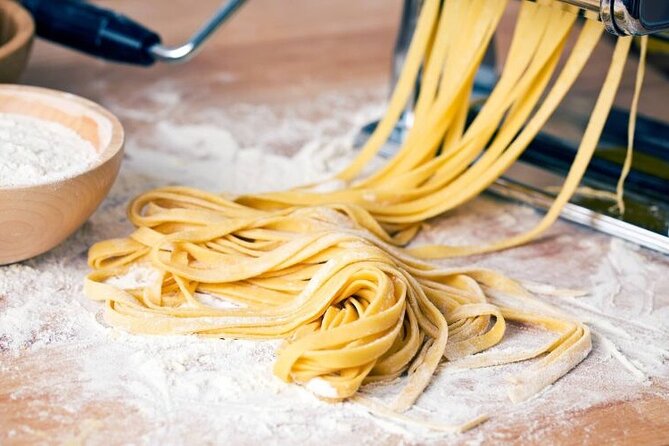 Cooking Class : Fresh pasta and TIRAMISÙ with Lake Garda wines - Why this class works so well in Lake Garda