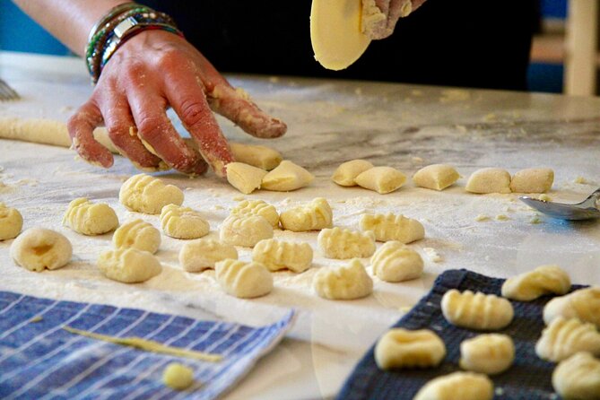 Cooking Class : Fresh pasta and TIRAMISÙ with Lake Garda wines - Eating your own work with Lake Garda wine