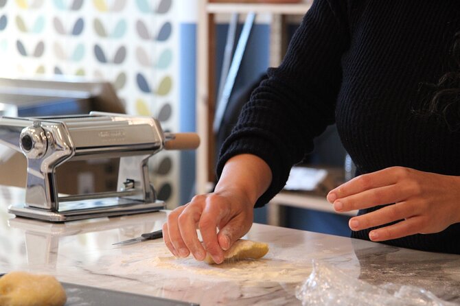 Cooking Class : Fresh pasta and TIRAMISÙ with Lake Garda wines - Arriving at Corso Cangrande 6