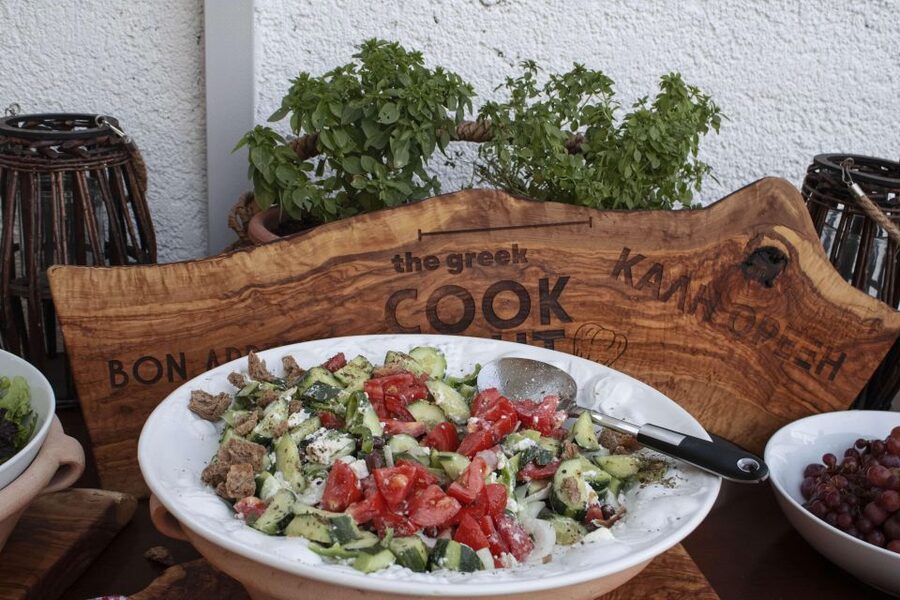 Cooking Class & Greek Night Experience - The 19:00 Cretan Buffet
