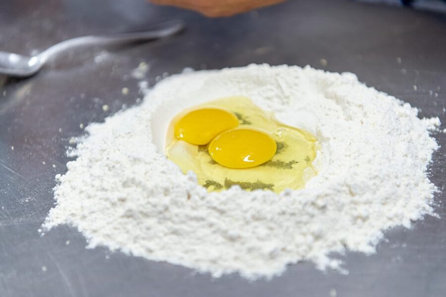 Cooking class: How to make Ravioli, Tagliatelle & Tiramisù! - Finishing with tiramisu