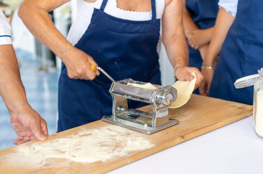 Cooking class: How to make Ravioli, Tagliatelle & Tiramisù! - Timing, cancellation, and what to bring
