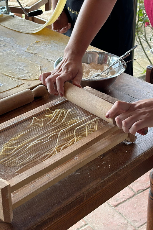 Cooking class in a private medieval village - Cooking in the hills near Figline Valdarno