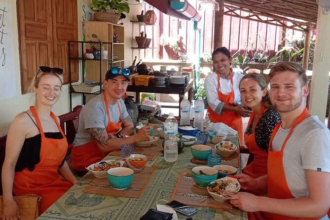 Cooking Class in Ko Samui for Small Group - Learning with Bung and Mong