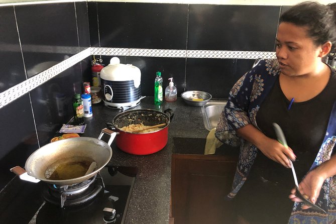 Cooking class in the comfort of your own personal villa. Yes, I'll come to you! - The timing issue: three dishes or a larger feast