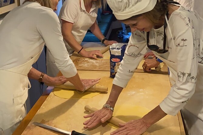 Cooking class in Tuscan Villa near Cortona - Key points at a glance