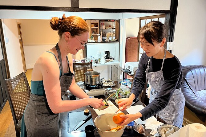 Cooking Class: Make a Local Delicacy in a Japanese House - Ramen and onigiri alternatives