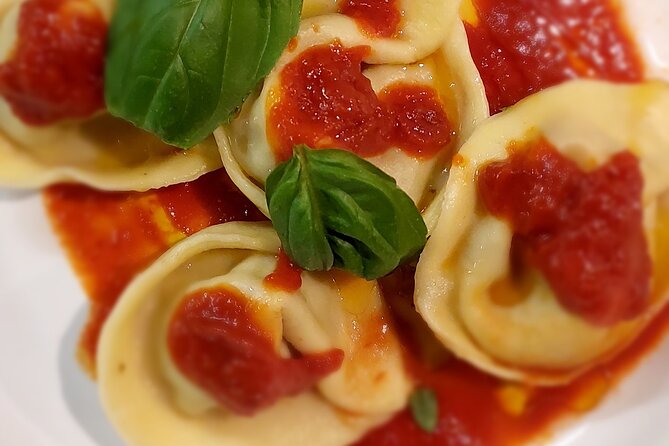 Cooking Class on a Family Farm in Chianti with Lunch - Getting there and judging the $175 price