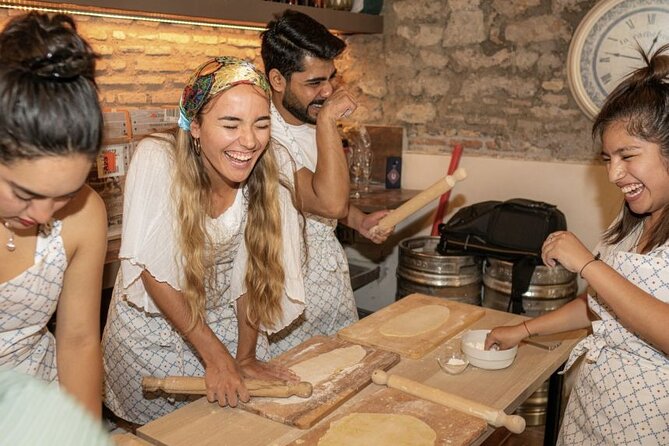 Cooking Class: Pasta & Tiramisu with a Private Italian Chef - Carbonara or cacio e pepe for lunch