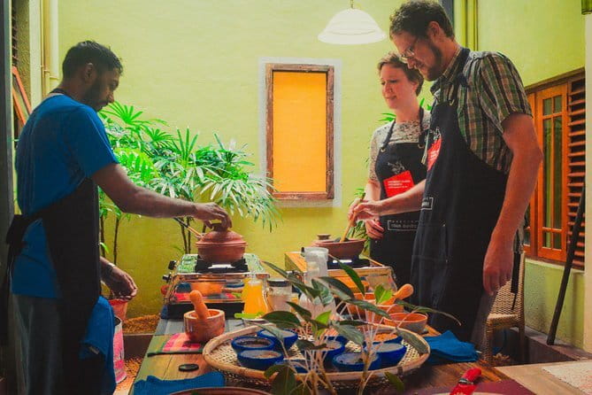 Cooking Class Sri Lanka with Locals - Lunch and dinner are part of the experience