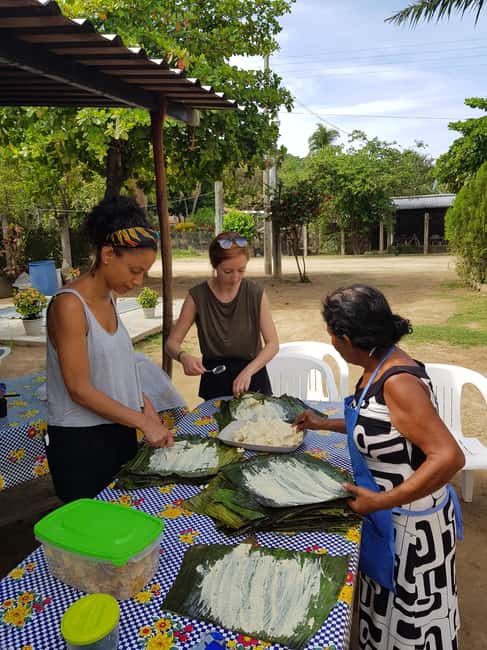 Cooking classes in Puerto Escondido (Learn how to cook Mole de Oaxaca). - The four-hour cooking lesson in Puerto Escondido