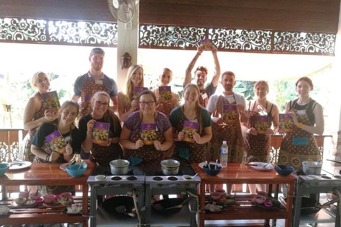 Cooking Morning Class Chiang Mai Visit Organic Garden and Market - A six-dish introduction to northern Thai cooking
