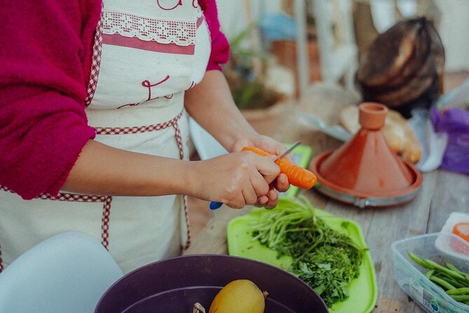Cooking the Moroccan Way, Tamraght - Learning from Fatima and Fati
