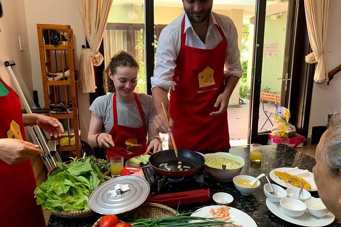 Cooking with Jolie in Hoi An - Starting around Hoi An’s old streets and local food culture