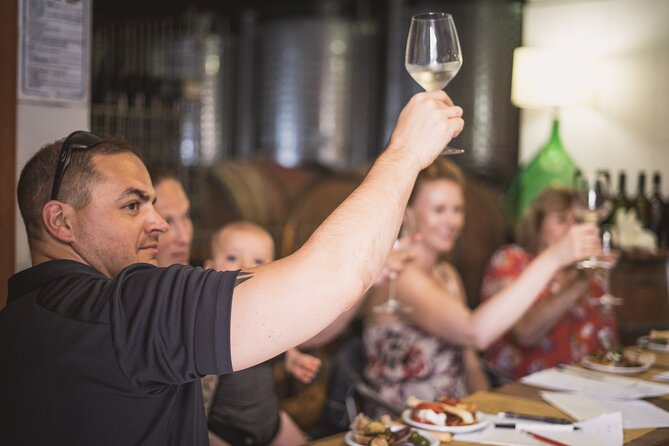 Cortecorbo Irpinia-wines: tour of the vineyards- Cooking class- wine tasting - Making maccaronara and wood-oven pizza