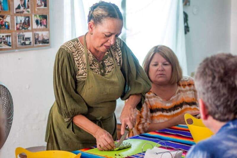Cozumel: Cooking Class with Josefina - Getting comfortable with Mexican cooking tools