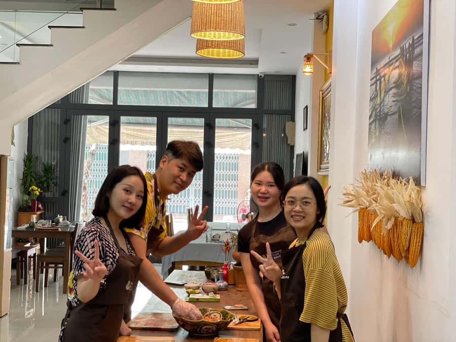 Da Nang: Vegetarian Cooking Class with Janny - A local kitchen rather than a formal cooking school