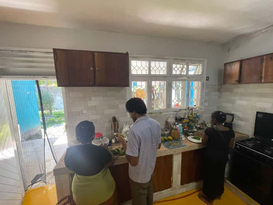 Dar es Salaam: Taste of Tanzania Cooking Class and Food Tour - From Tanzanian street food to a home kitchen