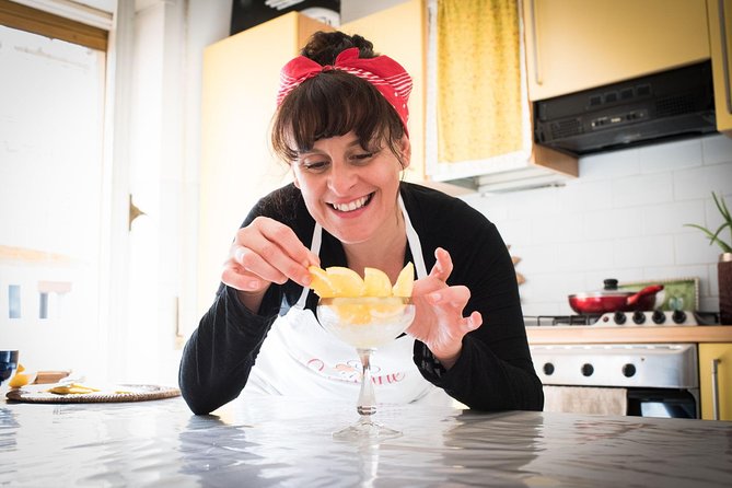 Dining experience at a local's home in Arezzo with show cooking - The first hour: cooking beside your host