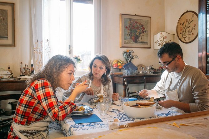 Dining experience at a local's home in Bergamo with show cooking - Who will enjoy this most