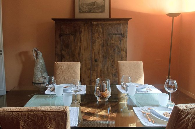 Dining experience at a local's home in Brindisi with show cooking - What the one-hour show cooking adds