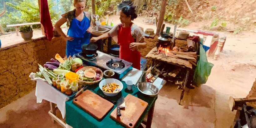 Ella: Sri Lankan Cooking Class with Neranji at Homestay - A warm introduction to local life