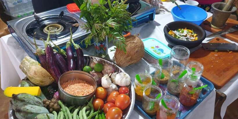 Ella: Sri Lankan Cooking Class with Neranji at Homestay - How the $19 price compares