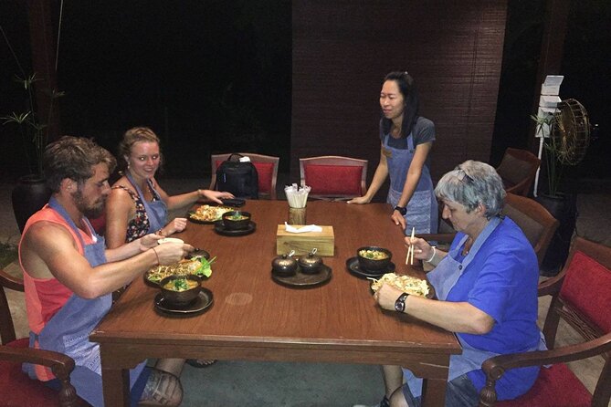 Evening Cooking Class in Traditional Pavilion with Beautiful Garden - Chiang Mai - Four Thai dishes, with a seasonal menu