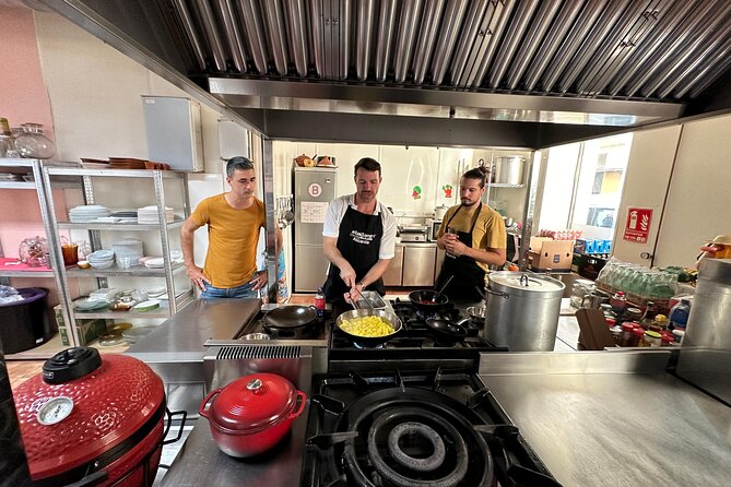Evening Spanish Tapas Cooking Class with Live Guitar Music - Key points to know before booking