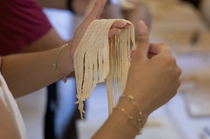 Fettuccine Ravioli and Tiramisu Cooking Class in Rome - Choosing the sauce for your fettuccine