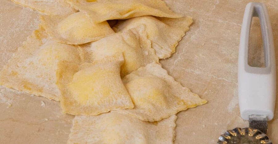 Fettuccine, Ravioli & Tiramisu Cooking Class in Rome - Key points at a glance
