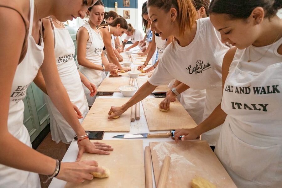 Fettuccine & Tiramisù: Cooking Class with Wine & Limoncello - The teaching style makes the difference