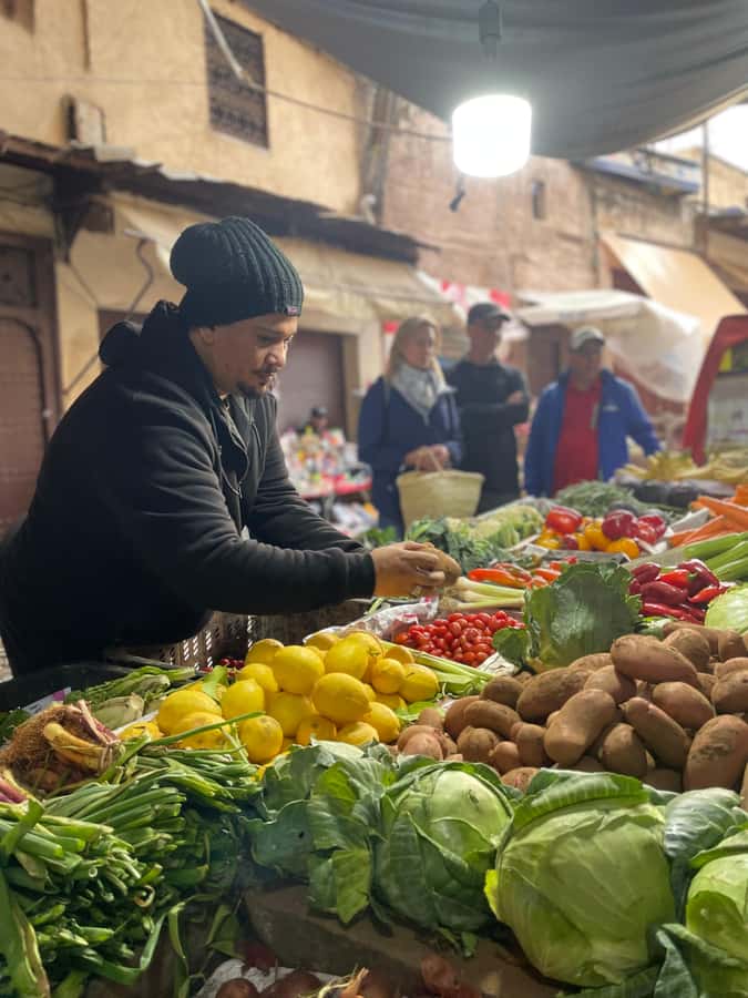 Fez: Souk Tour and Traditional Home Cooking Class - What the 210-minute schedule really means
