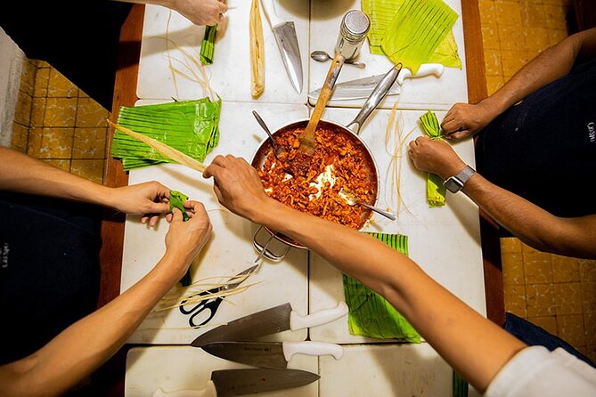 Flavors of Oaxaca: Cooking Class with No Set Menu and Local Market Tour - Why the group size matters