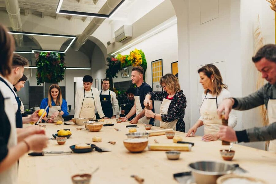 Florence: Art of Pasta Cooking Workshop with Food and Wine - Key points to know