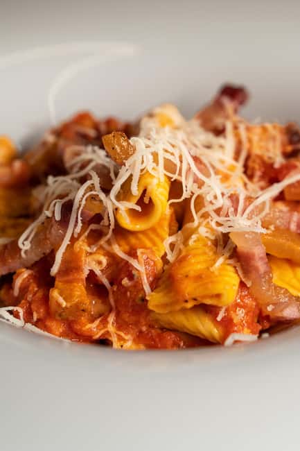 Florence: Art of Pasta Cooking Workshop with Food and Wine - What the chefs add to the experience