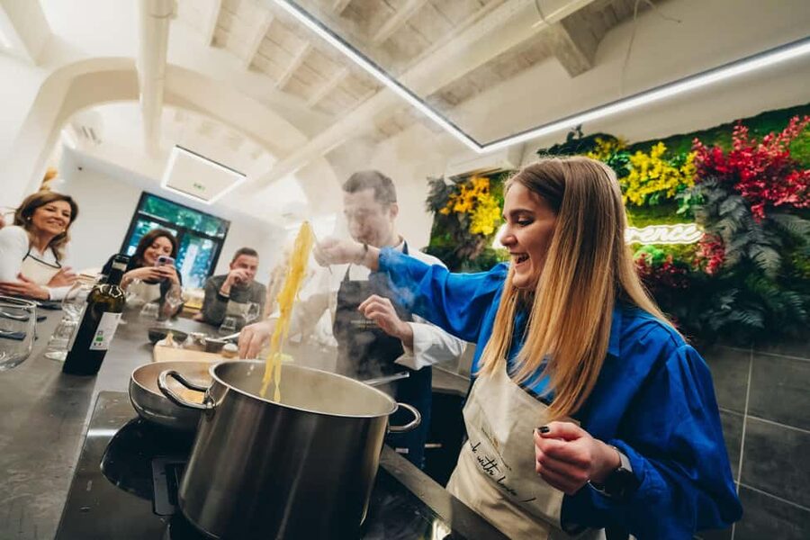 Florence: Art of Pasta Cooking Workshop with Food and Wine - A class that works for families and experienced cooks