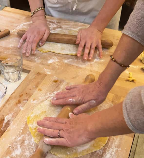 Florence Cooking Class: Ravioli & Pasta & Wine + Gift Apron - From Borgo Pinti to the pasta table