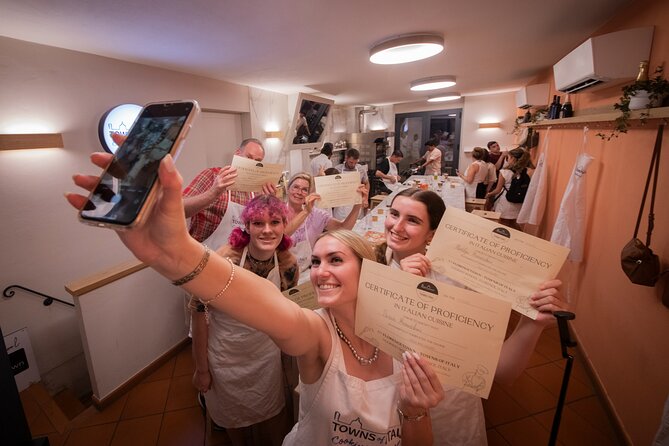 Florence Cooking Class The Art of Making Gelato & Authentic Pizza - The instructors make the difference