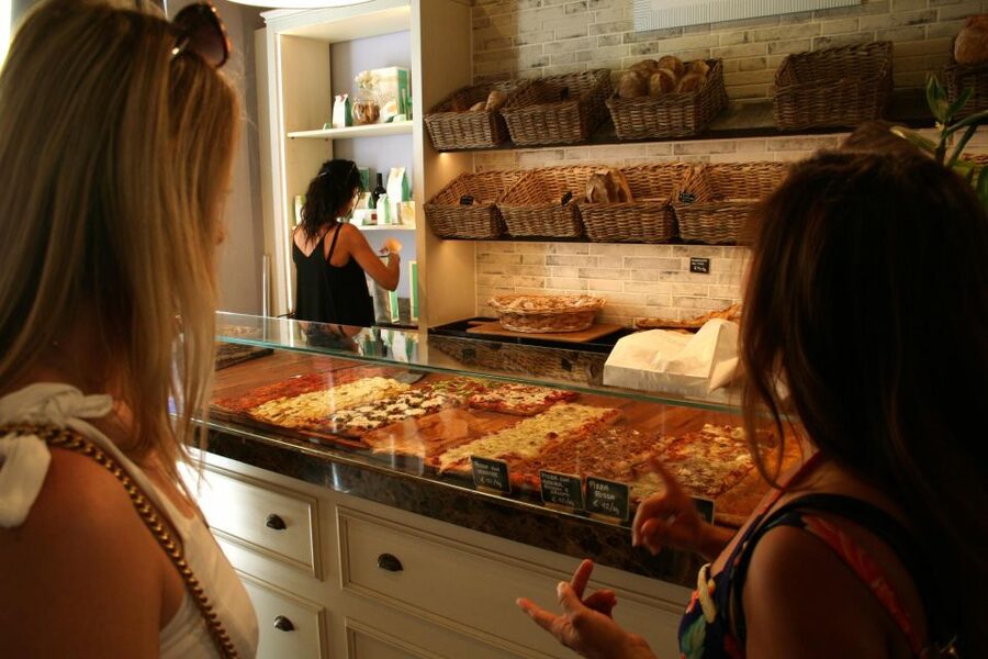 Florence:Dolce Vita by Day Market Tour & Pasta Making Class - Why SantAmbrogio is the right place to start