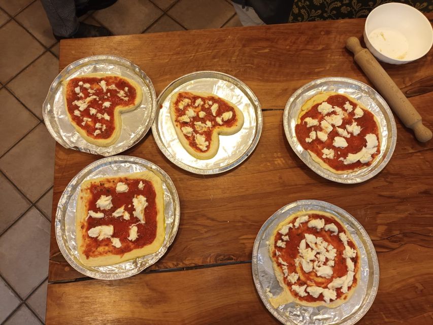 Florence: Pizza and Gelato Cooking Class - A practical choice for families
